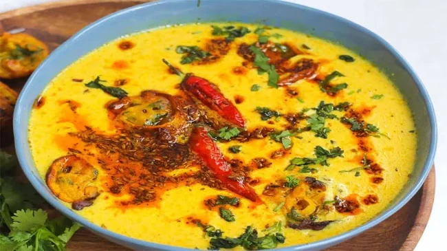 Kadhi Khane Ke Fayde : कढ़ी खाने के जबरदस्‍त फायदें जान रह जाएंगे दंग, जानें रेसिपी...