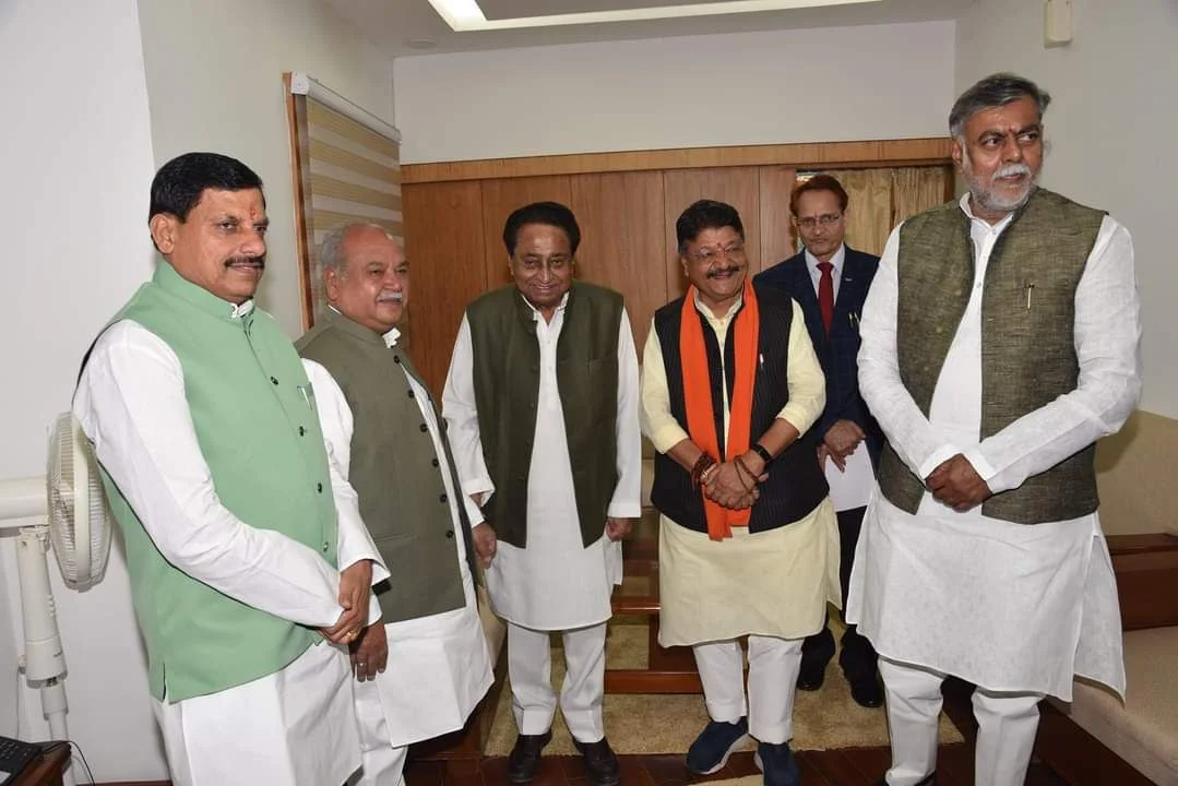 Kamal Nath May Join BJP : बीजेपी में शामिल होंगे कमलनाथ, दिग्गजों से मुलाकात के बाद पहुंचे दिल्ली
