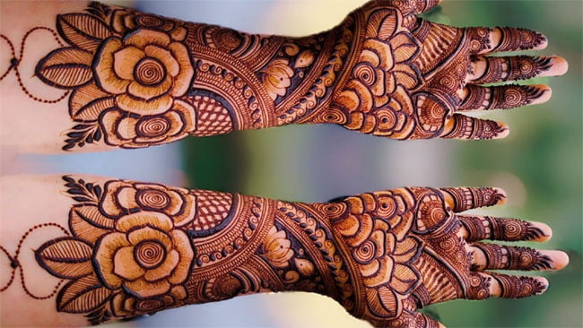 Latest Mehndi Design: दुल्हन के हाथों में चार चाँद लगा देंगी मेहंदी की ये खूबसूरत डिजाइन, हर कोई करेंगा तारीफ