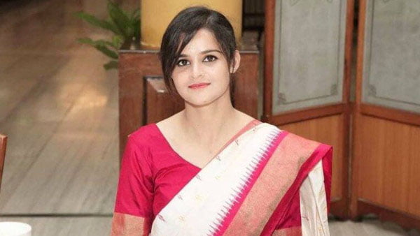 IPS Success Story: बेहद खूबसूरत हैं ये IPS ऑफिसर, डॉक्टरी छोड़ की यूपीएससी की तैयारी, जानें सफलता की कहानी...