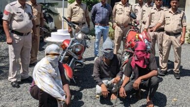 Betul Crime News : एक ही दिन में लूट की दो घटनाओं को दिया अंजाम, पुलिस के हत्थे चढ़े तीन आरोपी