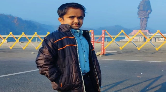 Success Story: छोटे कद के चलते नहीं मिला MBBS में एडमिशन, होईकोर्ट में भी हारे, जानें कैसे डॉक्टर बने गणेश बरैया