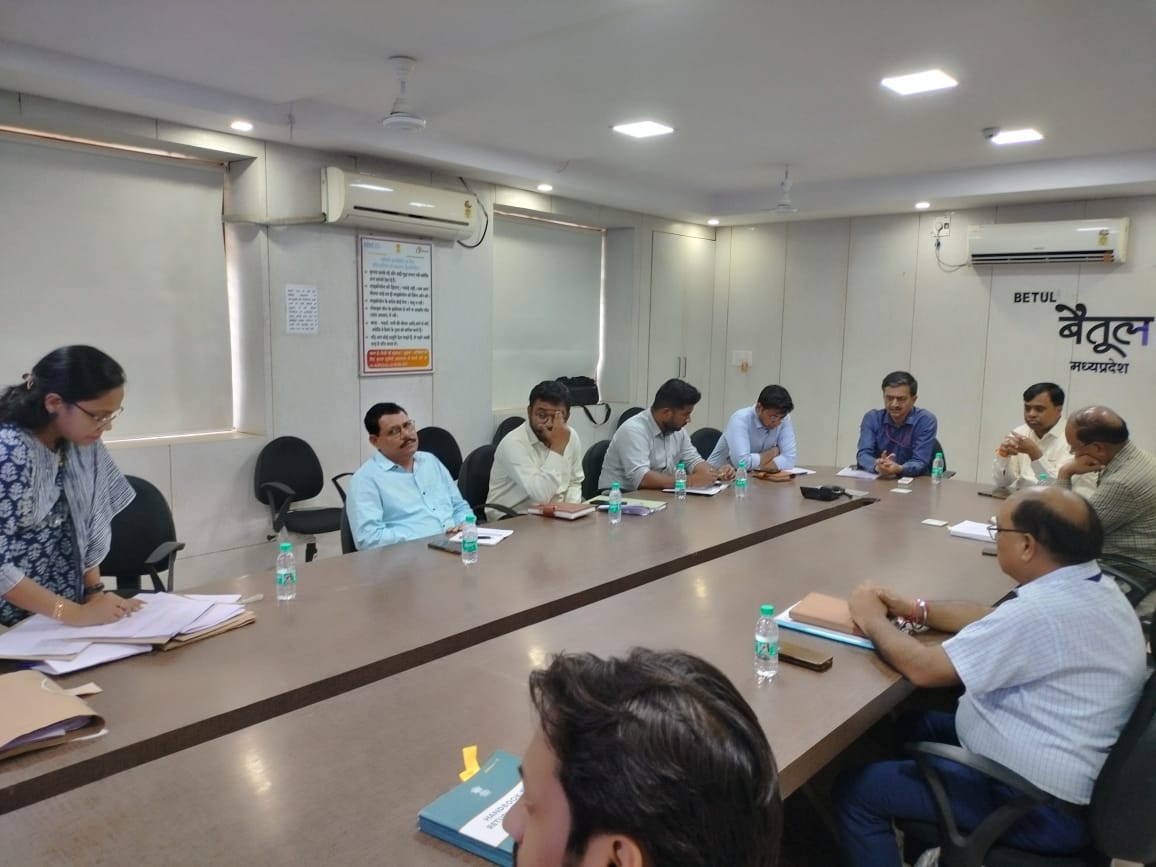 Loksabha Chunav 2024 : बैतूल संसदीय क्षेत्र में 8 प्रत्याशी चुनाव मैदान में, बसपा प्रत्याशी को चुनाव चिन्ह आवंटित