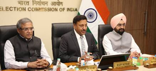 Lok Sabha Chunav 2024 : चुनाव में धनबल पर ECI ने कसी नकेल, हर दिन हो रही 100 करोड़ की जब्ती