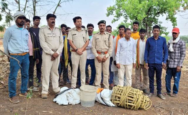 Jangali Shahad Ke Fayde : जंगली शहद बना वरदान, हो रही हजारों की कमाई