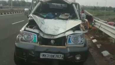 Accident News : NH पर जेसीबी में घुसी बोलेरो; 12 श्रद्धालु घायल, 3 गंभीर