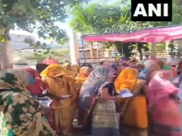 Lok Sabha Polls 2024 : MP में सुबह 11 बजे तक 30.21 प्रतिशत मतदान किया गया दर्ज