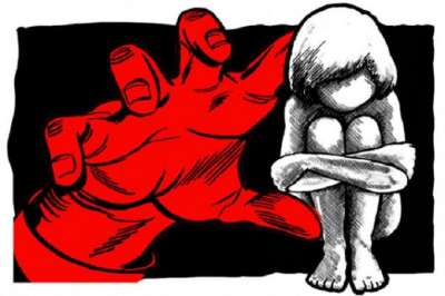 Raped a minor : बुजुर्ग आदमी ने की दरिंदगी की सारी हदें पार, 7 साल की नाबालिग से किया दुष्कर्म