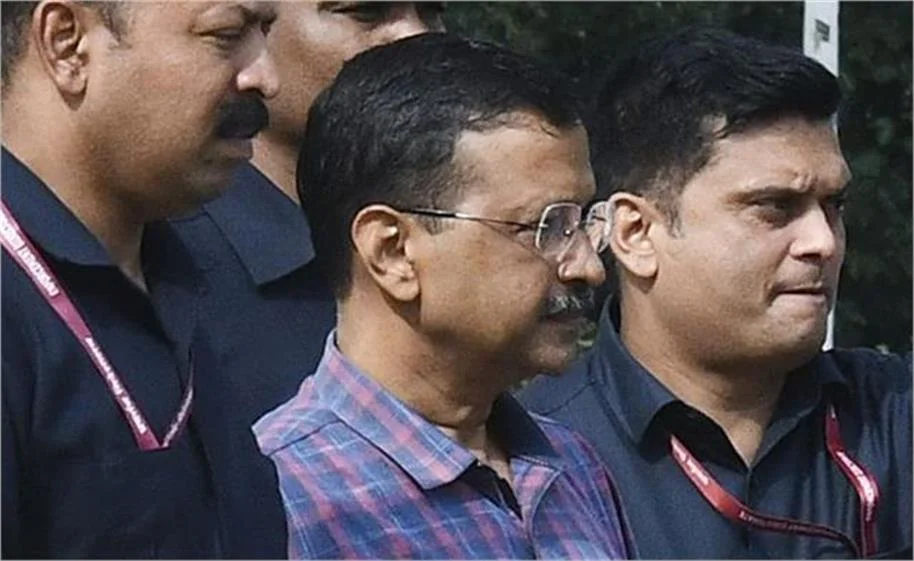 Arvind Kejriwal Granted Interim Bail : अरविंद केजरीवाल को 1 जून तक मिली अंतरिम जमानत