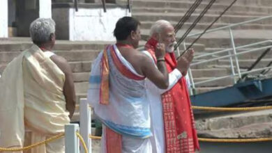 PM File Nomination : लोकसभा नामांकन दाखिल करने से पहले पीएम मोदी ने वाराणसी के दशाश्वमेध घाट पर पूजा-अर्चना की