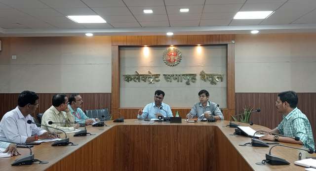 Betul Latest News : कलेक्टर हुए सख्त तो 3 माह में निपटे 36 हजार राजस्व प्रकरण