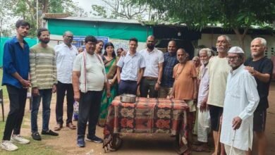 Betul News : वृद्धजनों को वितरित किया जरुरी सामान तो चेहरे पर आई मुस्कान