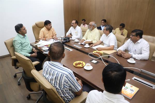 अच्छी खबर : अधिकारी-कर्मचारियों को 35 साल की नौकरी पर मिलेगा चौथा वेतनमान