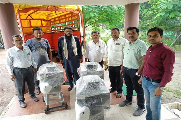 Chara Cutter Machine : घंटों का काम मिनटों में करती है यह चारा कटर मशीन, सरकार देती है अनुदान