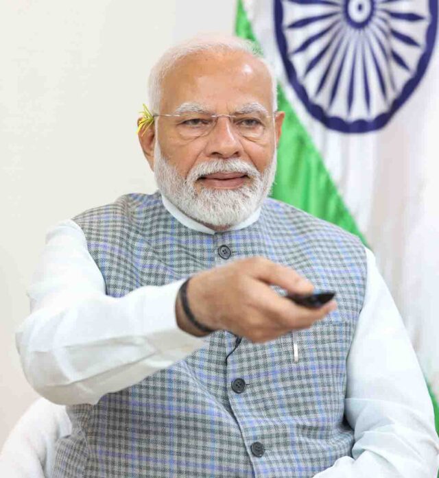 पीएम नरेन्द्र मोदी देंगे 12,850 करोड़ रुपये की परियोजनाओं की सौगात