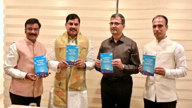 Book Release : IAS तरूण पिथोड़े की पुस्तक का सीएम ने किया विमोचन