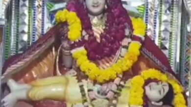 Mangi bai ka mandir : इस मंदिर में चढ़ाई जाती हैं झाड़ू और बैगन