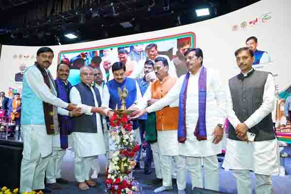 MP Tourism: एमपी में पर्यटन सेक्टर देगा हजारों को रोजगार, ग्वालियर कॉन्क्लेव में 3500 करोड़ के निवेश प्रस्ताव