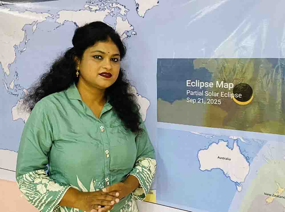 Surya Grahan 2025: हर ग्रहण होता है किसी न किसी खानदान का सदस्य, नहीं जानते होंगे आप यह रोचक बातें