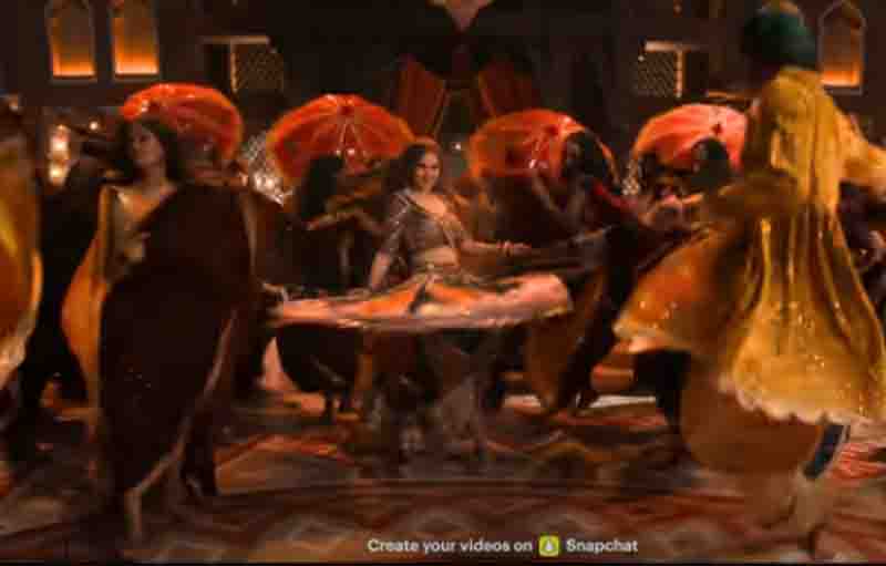 Julmi Sawariya Navratri Song 2025: नवरात्रि का डांडिया एंथम बना ‘जुल्मी सावरिया’, दिव्येंदु-चार्मी की धमाकेदार जोड़ी