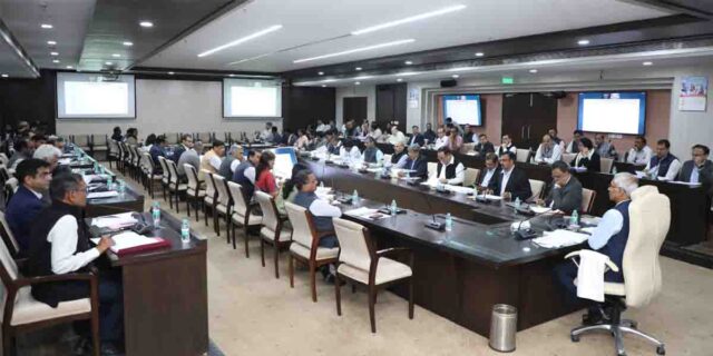 MP CS Anurag Jain Instructions: रजिस्ट्री के बाद नामांतरण में नहीं चलेगी देरी, मुख्य सचिव अनुराग जैन के सख्त निर्देश