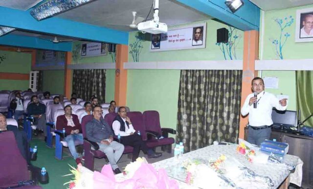 New Income Tax Act 2025: 1 अप्रैल 2026 से लागू होगा नया आयकर अधिनियम, जानें क्या बदलेगा और किसे मिलेगा सीधा फायदा