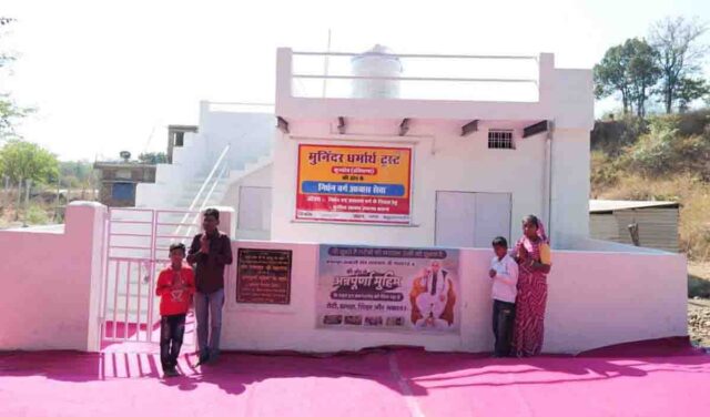 Free House Scheme MP: एमपी में यह संस्था फ्री में बनाकर दे रही मकान, हेमंत खंडेलवाल ने सौंपी चाबी, सभी सुविधाएं भी उपलब्ध