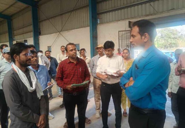 Betul Collector Inspection: मुलताई-प्रभात पट्टन में कलेक्टर की बड़ी कार्रवाई: अधूरे अमृत सरोवर पर नोटिस, 7 दिन में पेयजल सुधार के सख्त निर्देश