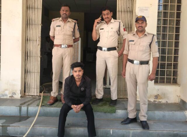 Facebook Love Crime: फेसबुक पर शुरू हुआ प्यार बना धोखा, शादी का झांसा देकर शोषण, आरोपी नोएडा से गिरफ्तार