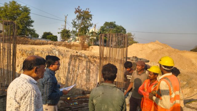 Betul Labour Pension: बैतूल में श्रमिकों को हर माह 3000 रुपये पेंशन; नल जल योजनाओं और पानी को लेकर कलेक्टर सख्त