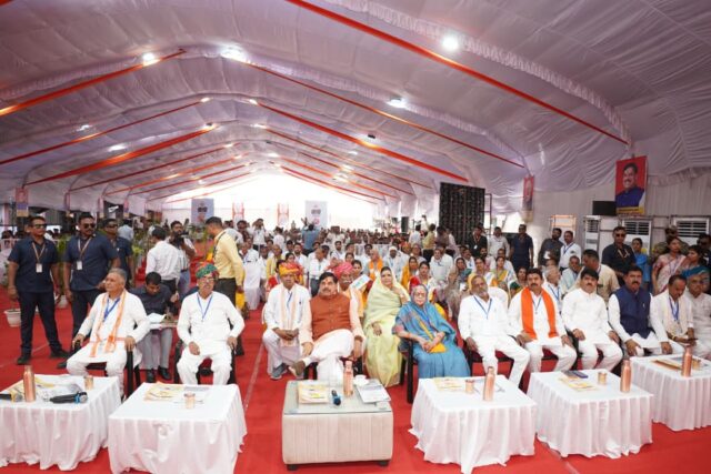 MP Farmers Helmet Scheme: मध्यप्रदेश के किसानों के लिए खुशखबरी, हेलमेट के साथ उड़द पर मिलेगा 600 रुपये बोनस