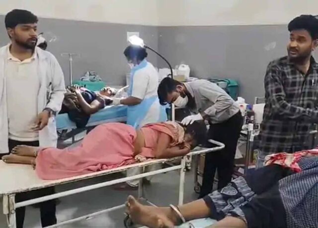 Betul Road Accident: बैतूल में दो बड़े सड़क हादसे: ट्रैक्टर-ट्रॉली और बोलेरो पलटी, 2 की मौत, कई घायल