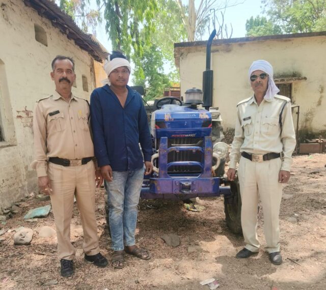 Betul Illegal Mining: बैतूल में अवैध खनन पर सख्ती, गिट्टी और बोल्डर ले जा रहे 3 वाहन जब्त