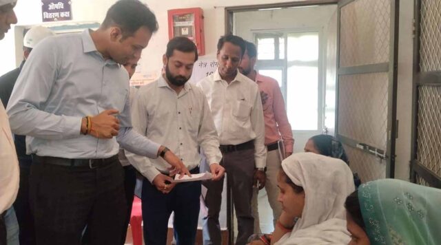 Betul Collector Action: बैतूल कलेक्टर का एक्शन मोड, सचिव निलंबित, वेतन वृद्धि रोकी और कई कर्मचारियों को थमाए नोटिस