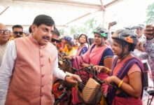 Free E-Cycle Distribution: सीएम डॉ. यादव ने बहनों को फ्री में बांटी ई-साइकिलें, बोले- वैश्विक संकट में दौर में ईवी सबसे अच्छा विकल्प