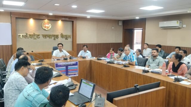 Betul Collector Action: बैतूल में कुपोषण पर सख्त हुए कलेक्टर, कई बीएमओ और सीडीपीओ को शोकॉज नोटिस