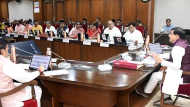 MP Cabinet Decisions 2026: मोहन यादव कैबिनेट के बड़े फैसले: फ्री रजिस्ट्री, नए मेडिकल कॉलेज और छात्रों को सिली यूनिफॉर्म