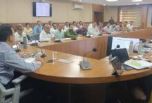Betul Health Department Review: बैतूल में स्वास्थ्य सेवाओं पर कलेक्टर सख्त, टीकाकरण में लापरवाही पर निलंबन के निर्देश