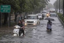 MP Monsoon Alert: मध्य प्रदेश में मौसम का रेड अलर्ट, कई जिलों में मूसलाधार बारिश की चेतावनी, बिजली गिरने और बाढ़ का खतरा