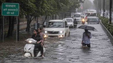 MP Monsoon Alert: मध्य प्रदेश में मौसम का रेड अलर्ट, कई जिलों में मूसलाधार बारिश की चेतावनी, बिजली गिरने और बाढ़ का खतरा