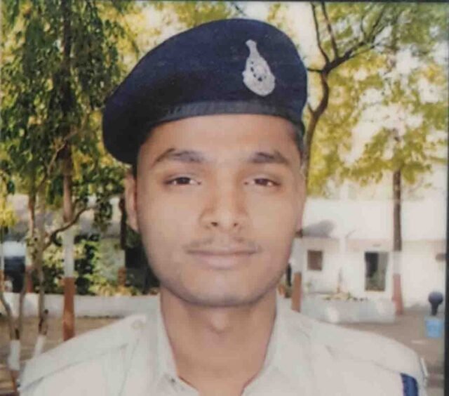 Betul Constable Dismissed: बैतूल में तीन साल से ड्यूटी से गायब आरक्षक बर्खास्त, एसपी वीरेंद्र जैन की बड़ी कार्रवाई