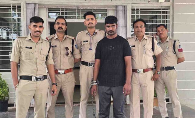 Shahpur Theft Case: शाहपुर चोरी कांड में बड़ा खुलासा, एक आरोपी दबोचा, दूसरे पर 10 हजार का इनाम
