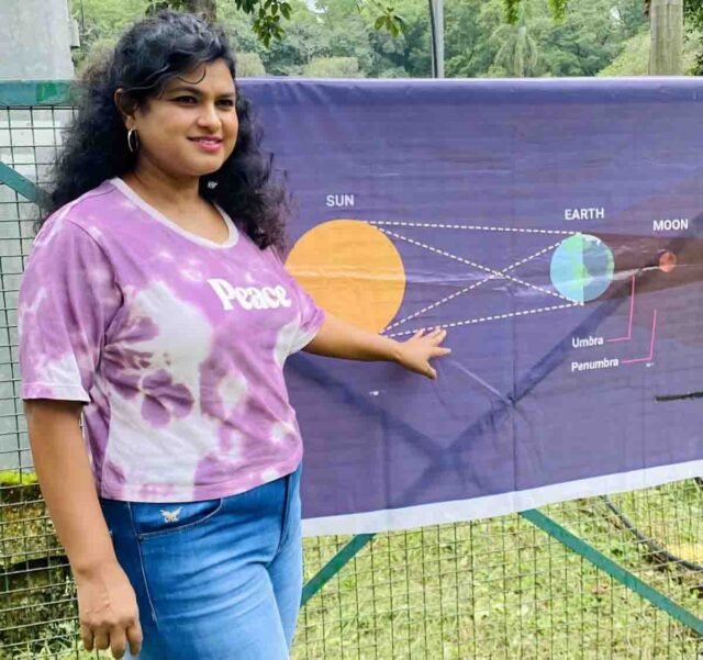 Partial Lunar Eclipse: रक्षाबंधन पर आंशिक चंद्र ग्रहण: 96% पृथ्वी की छाया में छिपेगा चांद, भारत में क्यों रहेगा अदृश्य?