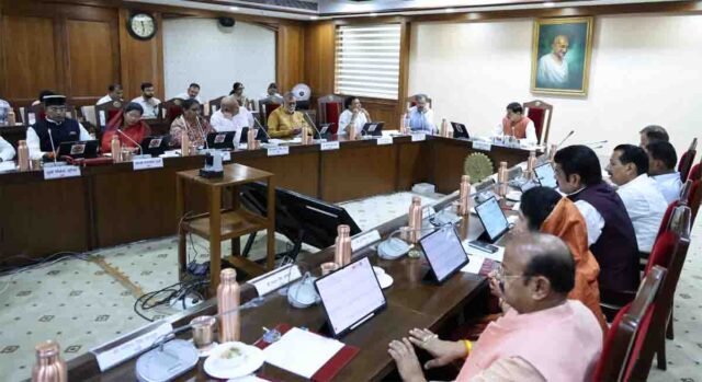 MP Cabinet Decision: मध्यप्रदेश कैबिनेट के बड़े फैसले: भोपाल-विदिशा फोरलेन को मंजूरी, स्वास्थ्य और किसानों के लिए भी बड़ी सौगात