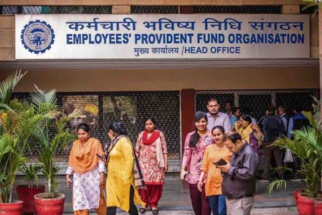 EPFO New Rules: पढ़ाई और शादी के लिए PF से निकाल सकेंगे ज्यादा बार पैसा, EPFO ने बदले कई साल पुराने नियम