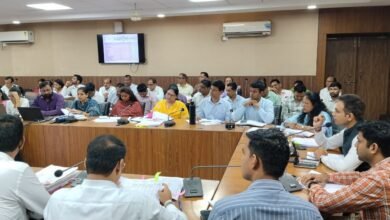 Betul Collector Action: बैतूल कलेक्टर का बड़ा एक्शन: शिकायतों के निराकरण में लापरवाही पर DEO और DPC को नोटिस