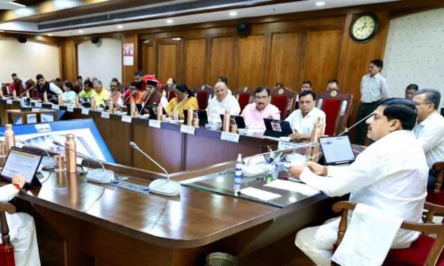 MP Cabinet Decisions: MP में 41000 करोड़ के प्रोजेक्ट्स मंजूर, किसानों से 60% तक होगी मूंग उपार्जन, जानें कैबिनेट बैठक के सभी प्रमुख निर्णय