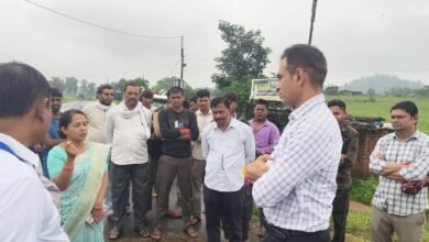 betul school inspection: बैतूल कलेक्टर का बड़ा एक्शन: भीमपुर के स्कूलों में बदहाल शिक्षा देख भड़के, BRC को दी चेतावनी