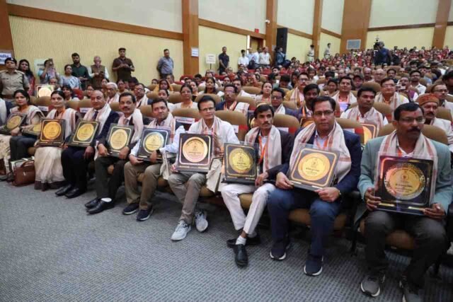 MP TET Offline: शिक्षक पात्रता परीक्षा पर बड़ी खबर: MP में ऑफलाइन मोड में आयोजित होगी TET परीक्षा, CM ने गुरुजनों को दी बड़ी राहत