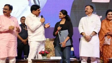 MP Laptop Scheme: 12वीं के साथ NEET-JEE क्रैक करने वाले छात्रों से मिले CM मोहन यादव, प्रतिभा देख बजवाई तालियां